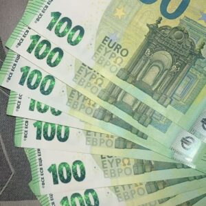 Kaufen Sie hochwertige und nicht nachweisbare Fälschungen für 100 Euro